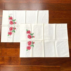 Vintage Pair of Pillowcases Pink Roses Cottage Core Floral Valentine Queen Size